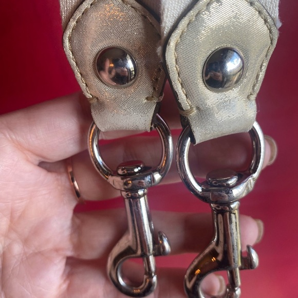 Gold🤩Coach Poppy Signature Gorgeous Gold leather/canvas Lurex Highlight Bag NWOT - Picture 17 of 17